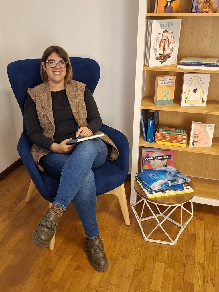 Dottoressa Elisabetta Macrì Psicologa Pricoterapeuta Libroterapeuta Friuli
